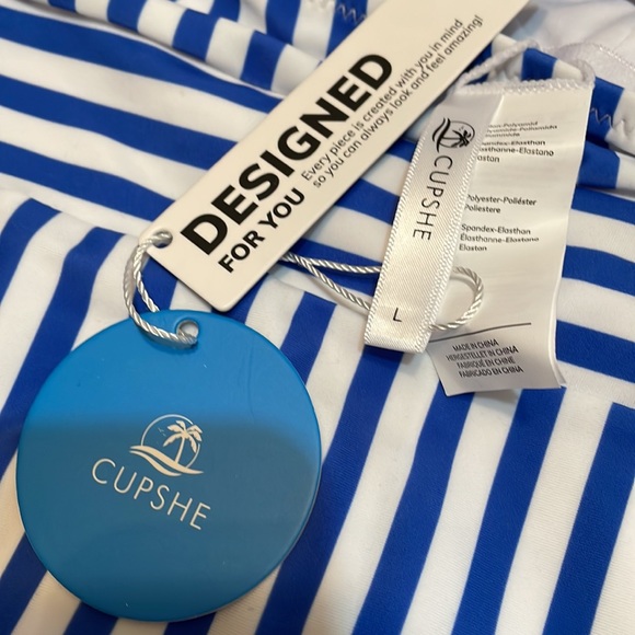 NWT Cupshe Sz L 1-Piece V Neck Ruffle / Cross Back Swimsuit Blue White Stripes - Picture 8 of 8
